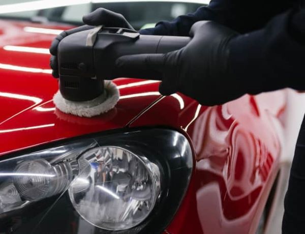 Comment-polir-et-lustrer-une-peinture-de-carrosserie